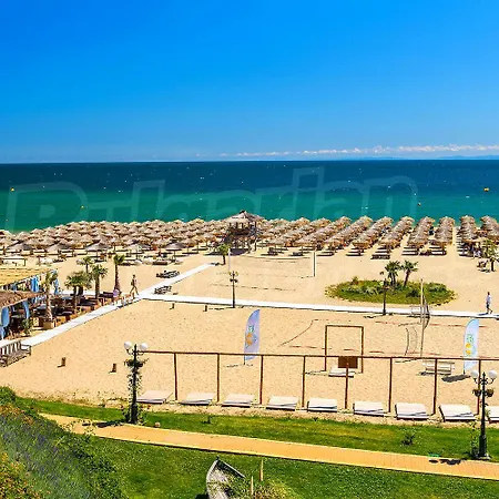 Olive Luxury Few Steps Away From The Sandy Apartment Sveti Vlas
