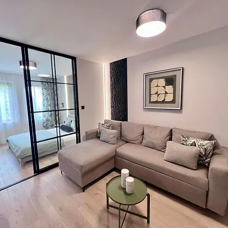 Olive Luxury Few Steps Away From The Sandy
