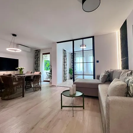 Olive Luxury Few Steps Away From The Sandy Apartment *